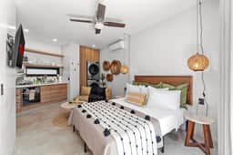 Brand New w/ Infinity Pool & Private Patio! - Image 3