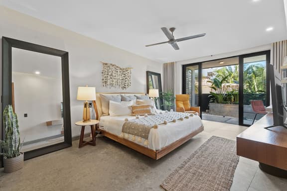 Rooftop Infinity Pool w/ Patio · Beach Steps Away - Image 1