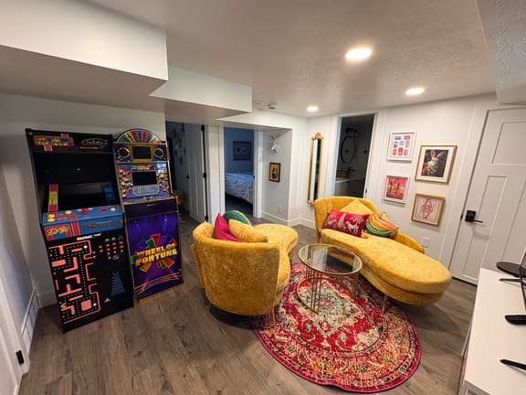 New House w/ Arcade · Gigabit WiFi · Yard - Image 1